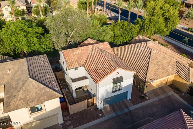 2477 E VERMONT Drive, Gilbert, AZ 85295