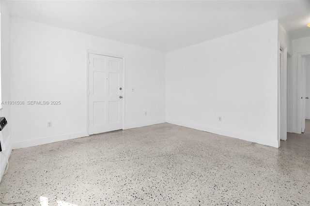 644 SW 10th St 4, Miami, FL 33130