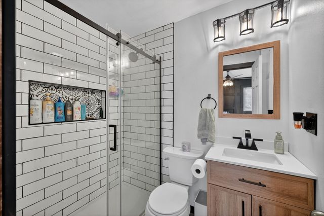 113 S H Street, Indianola, IA 50125