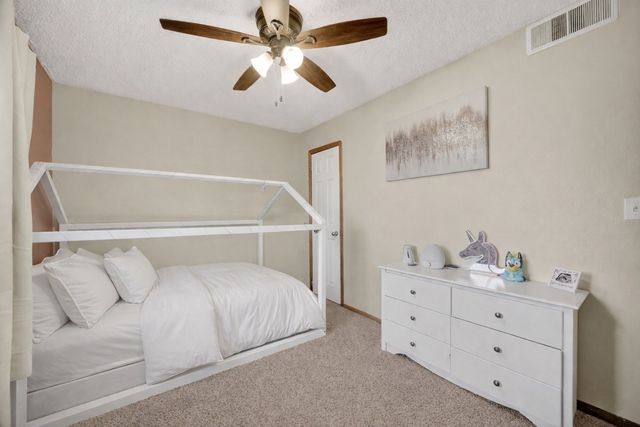 113 S H Street, Indianola, IA 50125