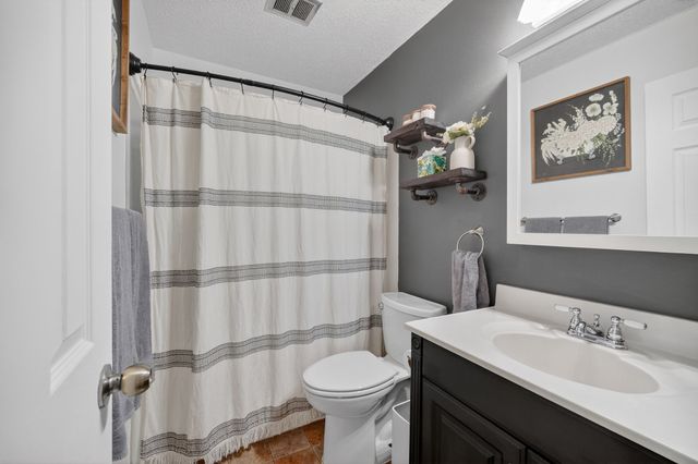 113 S H Street, Indianola, IA 50125