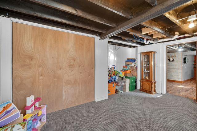 113 S H Street, Indianola, IA 50125