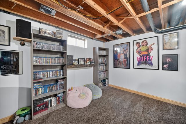 113 S H Street, Indianola, IA 50125