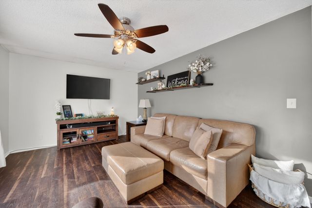 113 S H Street, Indianola, IA 50125