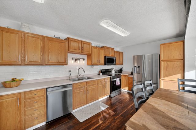 113 S H Street, Indianola, IA 50125