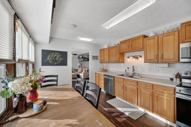 113 S H Street, Indianola, IA 50125