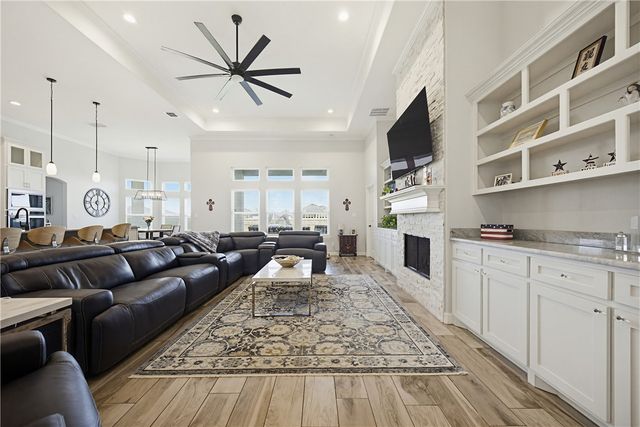 2518 Pacific View, Corpus Christi, TX 78415