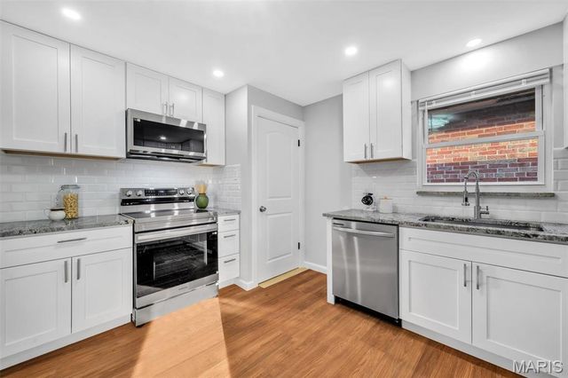 4239 Eichelberger Street, St Louis, MO 63116