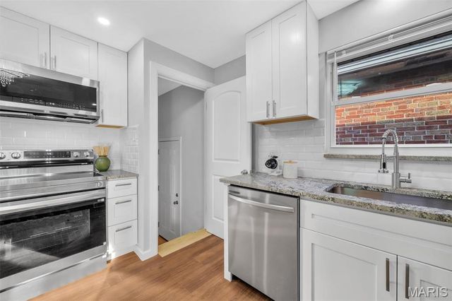 4239 Eichelberger Street, St Louis, MO 63116