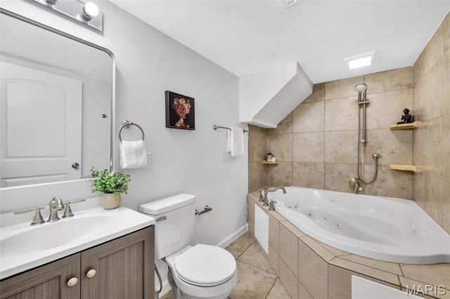 4239 Eichelberger Street, St Louis, MO 63116