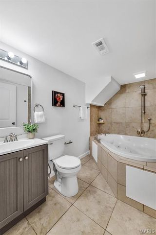 4239 Eichelberger Street, St Louis, MO 63116