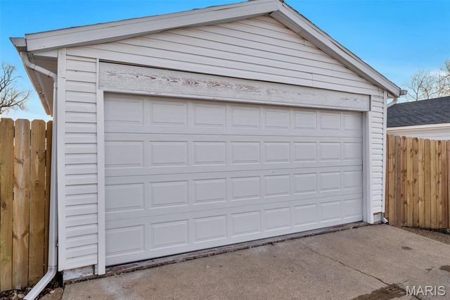 4239 Eichelberger Street, St Louis, MO 63116