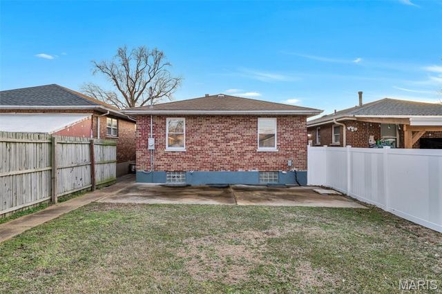 4239 Eichelberger Street, St Louis, MO 63116