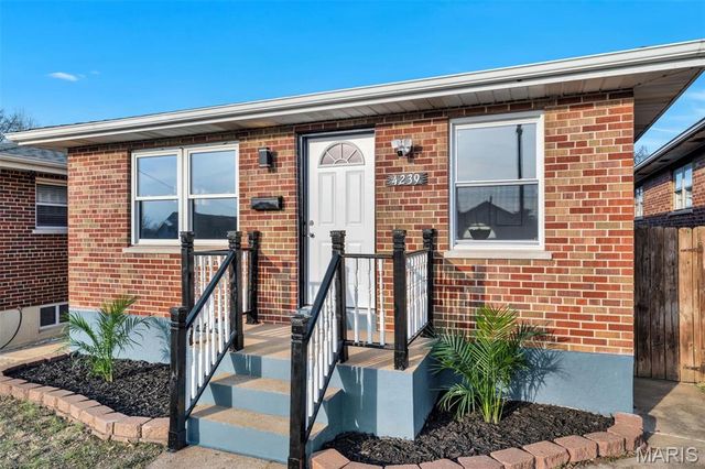 4239 Eichelberger Street, St Louis, MO 63116