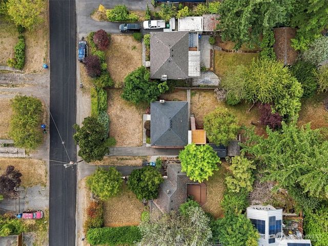 13045 Corliss Avenue N, Seattle, WA 98133