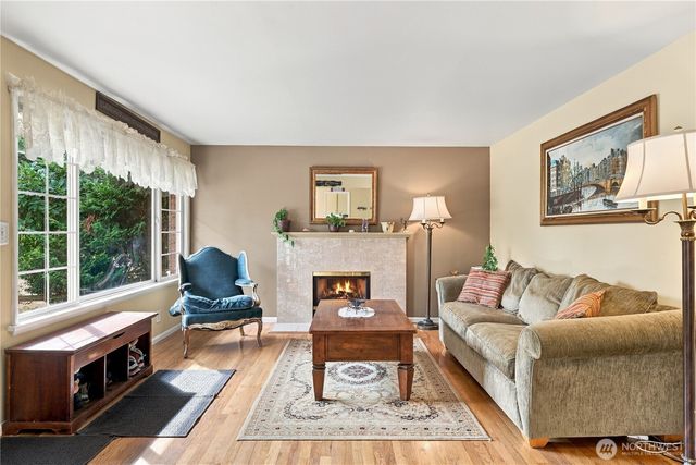 13045 Corliss Avenue N, Seattle, WA 98133