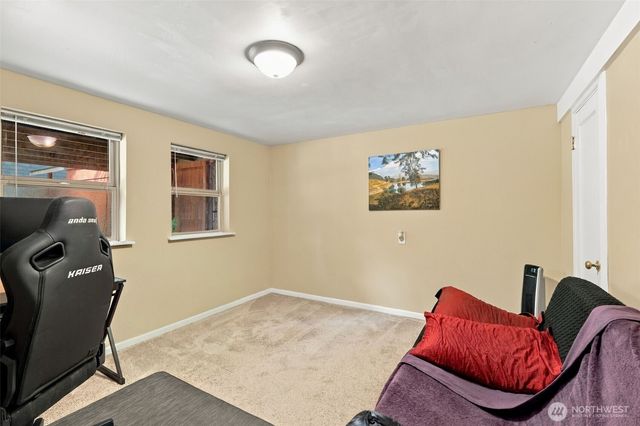 13045 Corliss Avenue N, Seattle, WA 98133