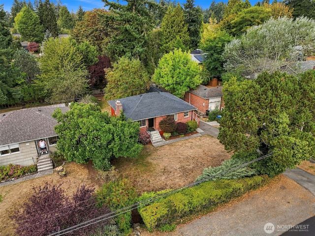 13045 Corliss Avenue N, Seattle, WA 98133