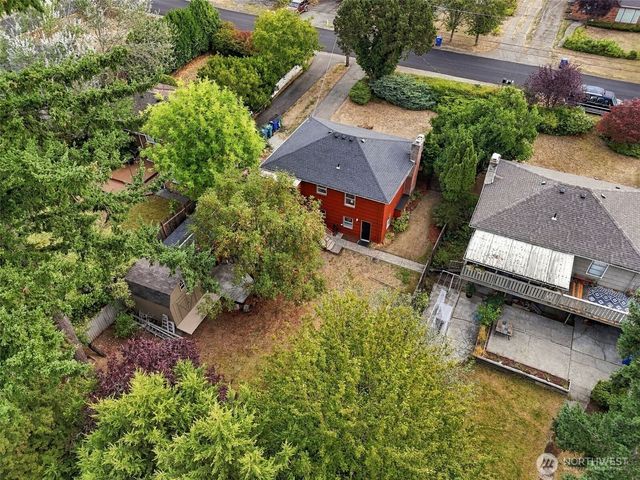 13045 Corliss Avenue N, Seattle, WA 98133