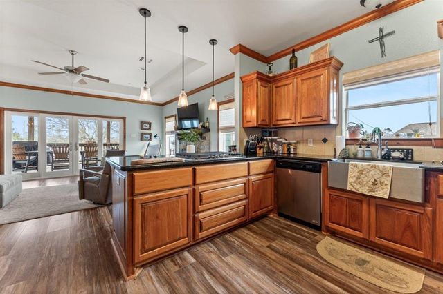 36 River Road, Lake Charles, LA 70601