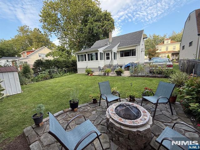 334 4th Avenue, Hawthorne, NJ 07506