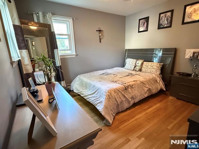 334 4th Avenue, Hawthorne, NJ 07506