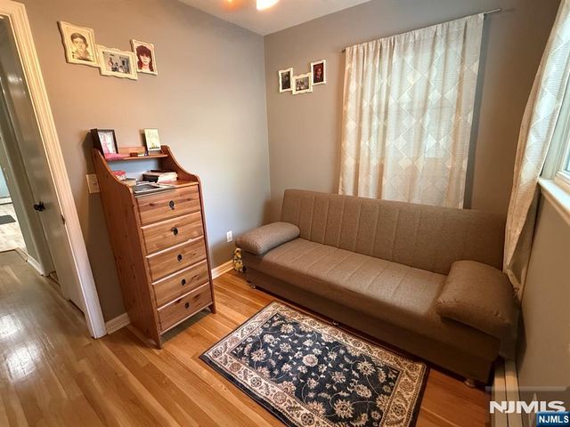 334 4th Avenue, Hawthorne, NJ 07506