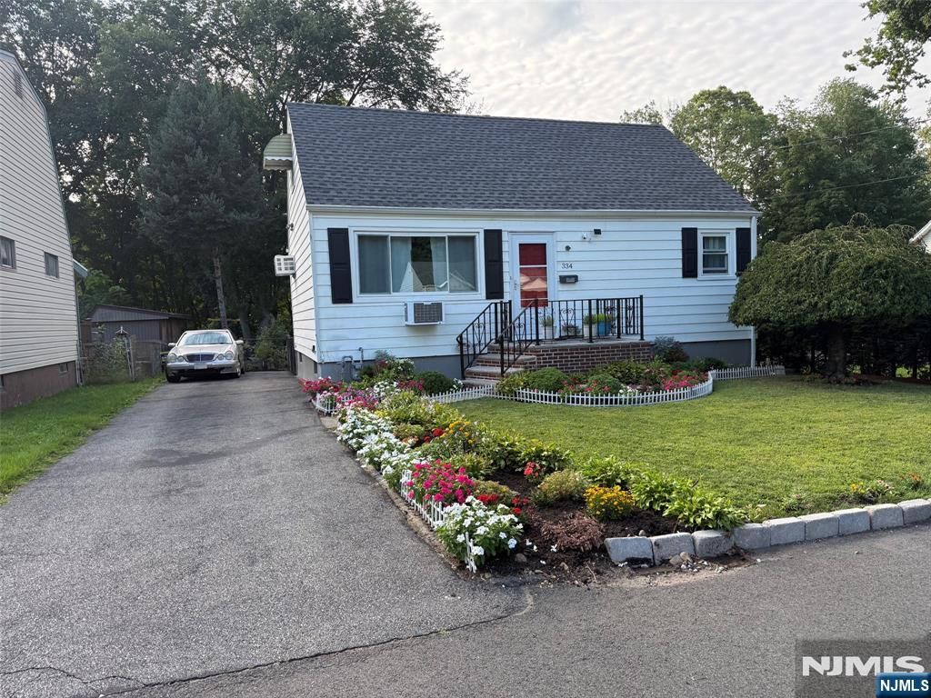 334 4th Avenue, Hawthorne, NJ 07506