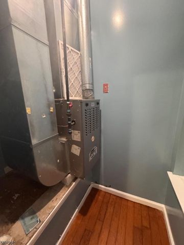 544 S 11Th St, Newark City, NJ 07103