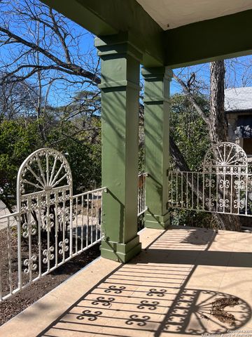 309 E Lullwood Ave, San Antonio, TX 78212