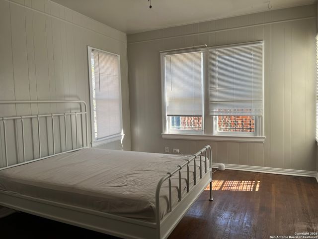 309 E Lullwood Ave, San Antonio, TX 78212