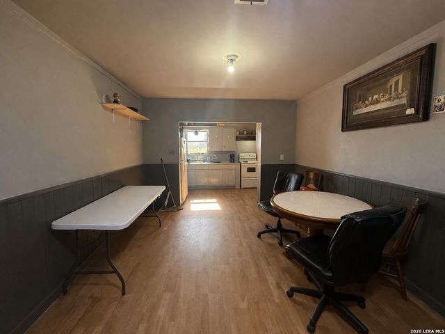 1155 Jones, Kingsbury, TX 78638