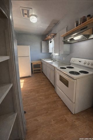 1155 Jones, Kingsbury, TX 78638