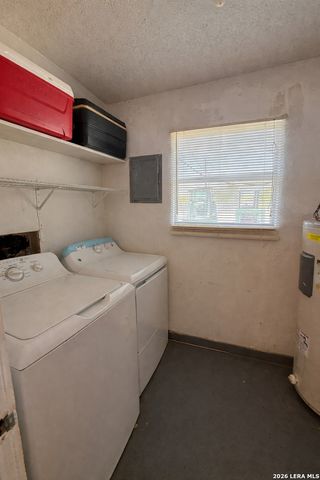 1155 Jones, Kingsbury, TX 78638