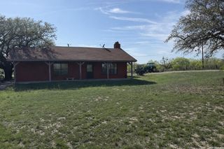 1155 Jones, Kingsbury, TX 78638