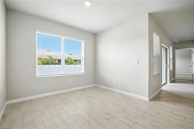 2465 NW 9th ST, Cape Coral, FL 33993