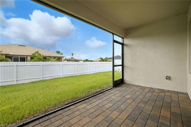 2465 NW 9th ST, Cape Coral, FL 33993