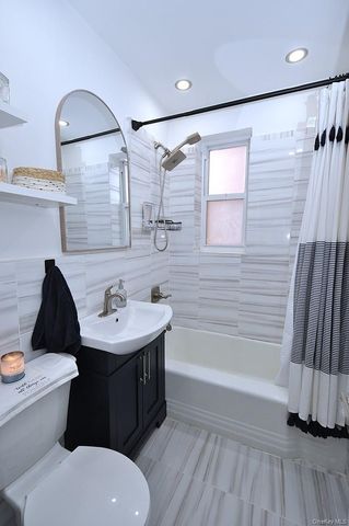 19 Abeel Street 2E, Yonkers, NY 10705