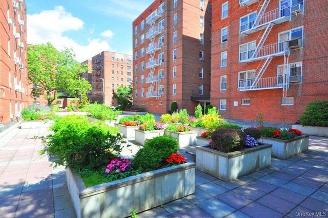 19 Abeel Street 2E, Yonkers, NY 10705