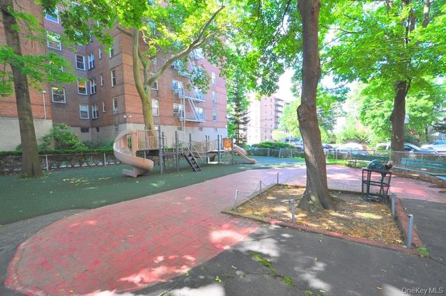 19 Abeel Street 2E, Yonkers, NY 10705