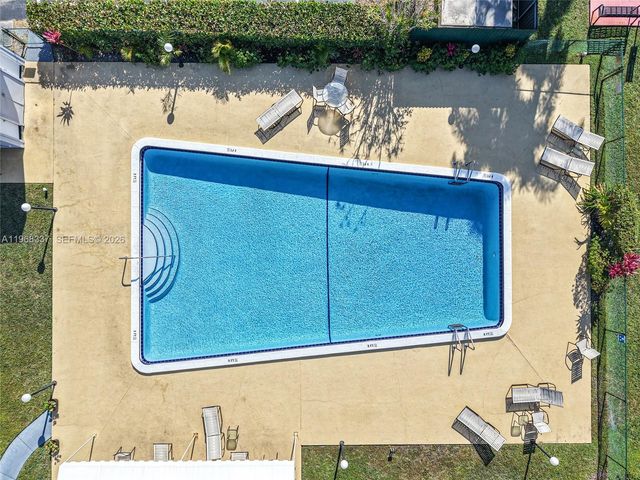 112 Royal Park Dr 3H, Oakland Park, FL 33309