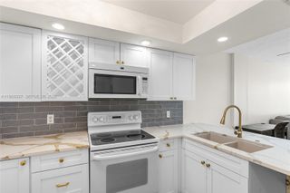 112 Royal Park Dr 3H, Oakland Park, FL 33309