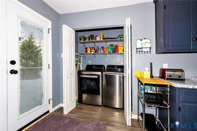 8600 Sunset Knoll Rd, North Chesterfield, VA 23237