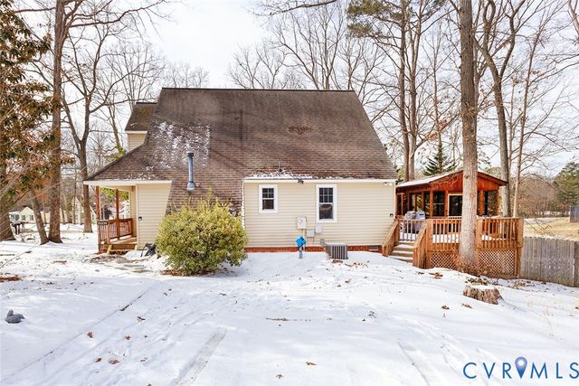 8600 Sunset Knoll Rd, North Chesterfield, VA 23237