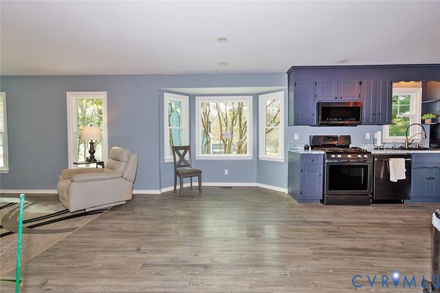 8600 Sunset Knoll Rd, North Chesterfield, VA 23237