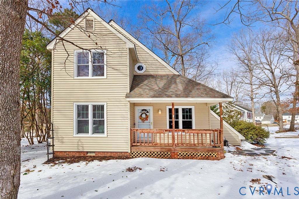 8600 Sunset Knoll Rd, North Chesterfield, VA 23237