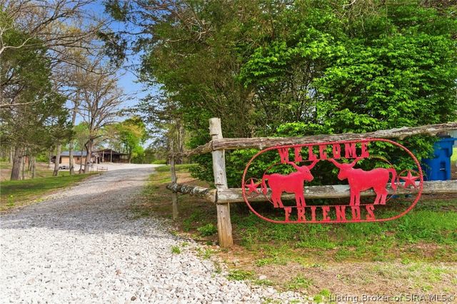 8900 Turkey Farm Road NW, New Salisbury, IN 47161
