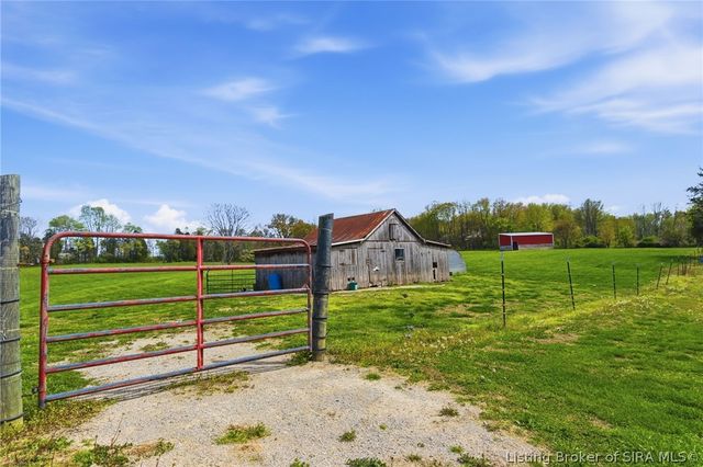 8900 Turkey Farm Road NW, New Salisbury, IN 47161