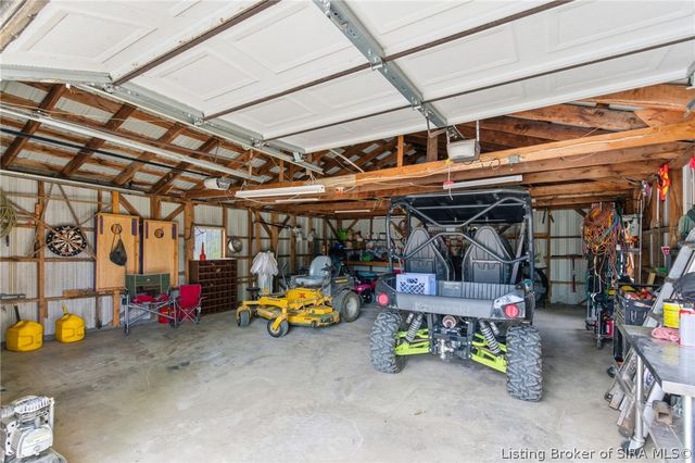8900 Turkey Farm Road NW, New Salisbury, IN 47161