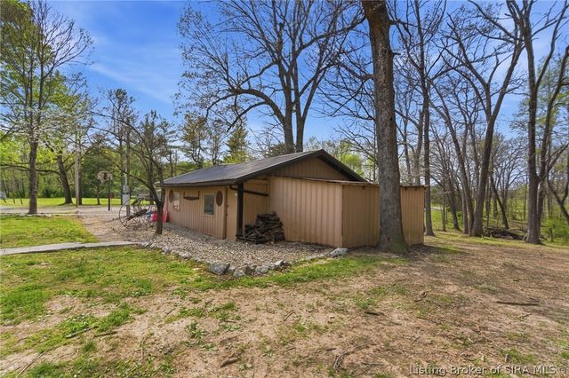8900 Turkey Farm Road NW, New Salisbury, IN 47161